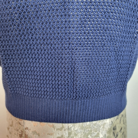 PINK Victoria's Secret Cambridge Knit Cropped Vest. - Picture 9 of 11